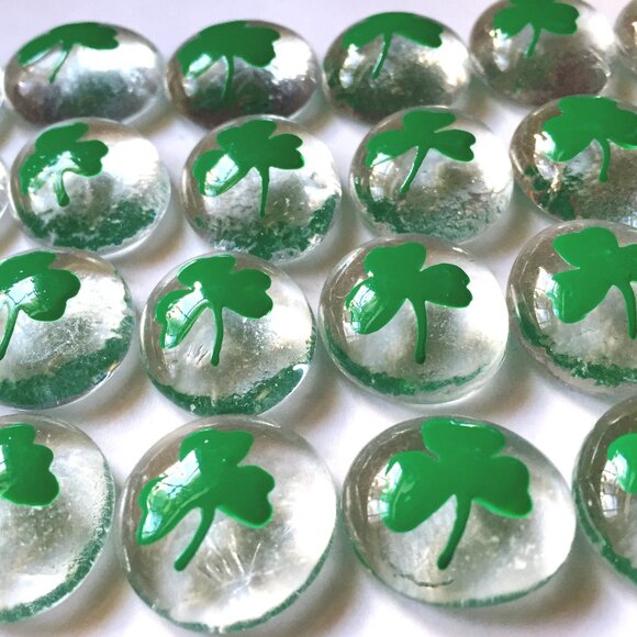 SHAMROCKS 24 Handpainted Glass Gems Party Favor, Party Decoration, Wedding Favor - Picture 8 of 8
